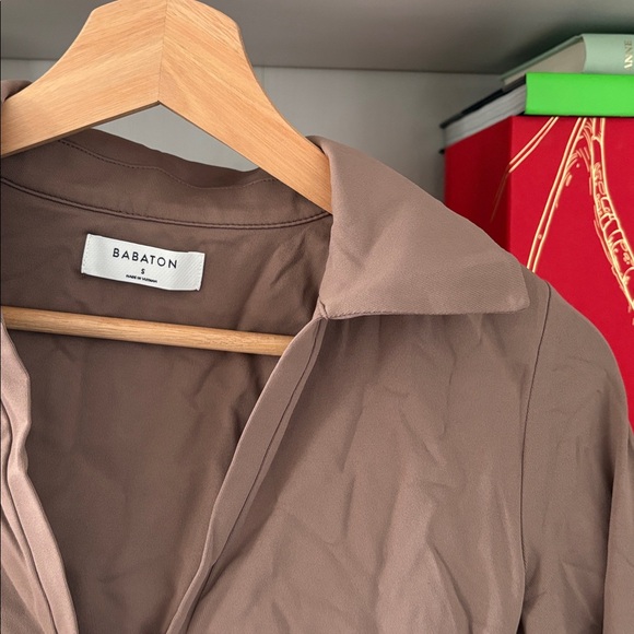 BNWOT babaton aritzia size S polo cropped contour top bundle x2 - Picture 4 of 6